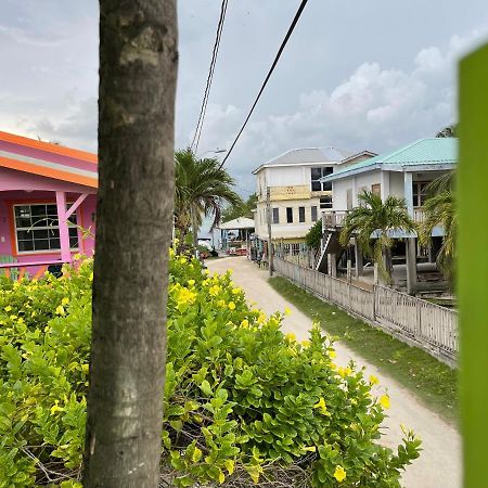 Sea N Sun Guest House Caye Caulker Exterior foto