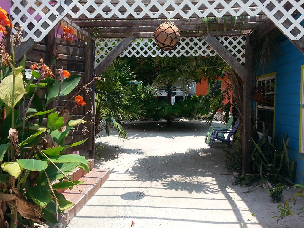 Sea N Sun Guest House Caye Caulker Exterior foto